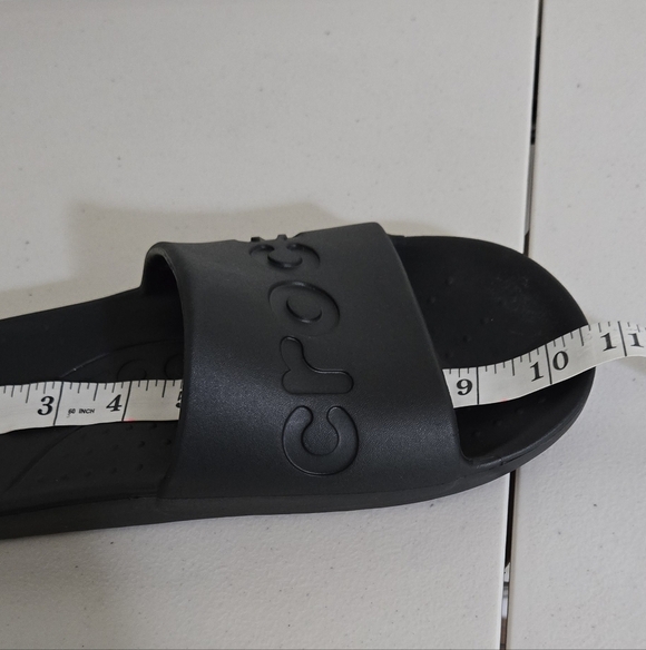 Crocs Black Slide Sandals Size Men's 7 /Women's 9 - Picture 9 of 9